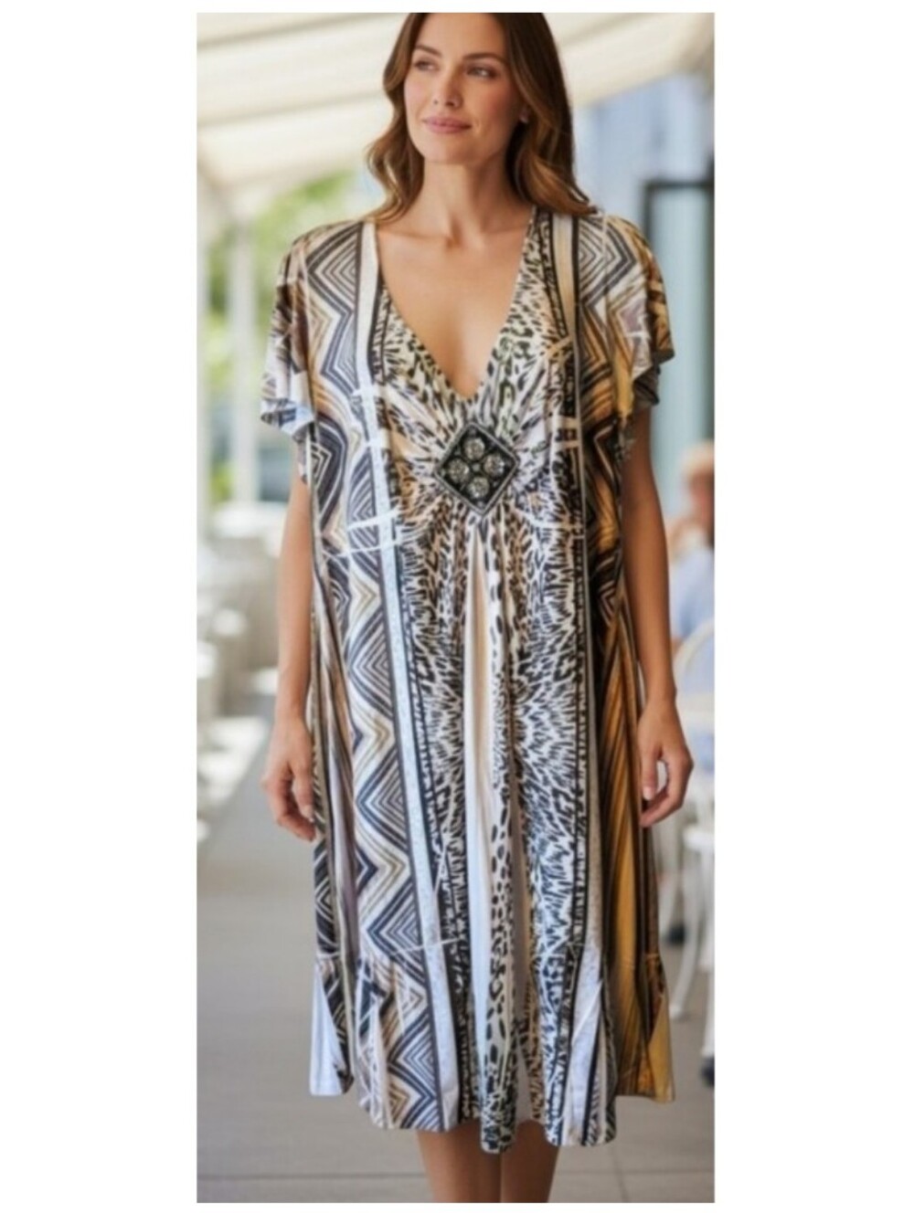 Shift Dress in Black Cream Rhinestone Applique Flutter Sleeves 1X